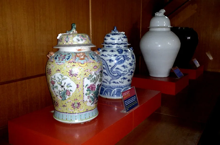 Sabah museum pottery