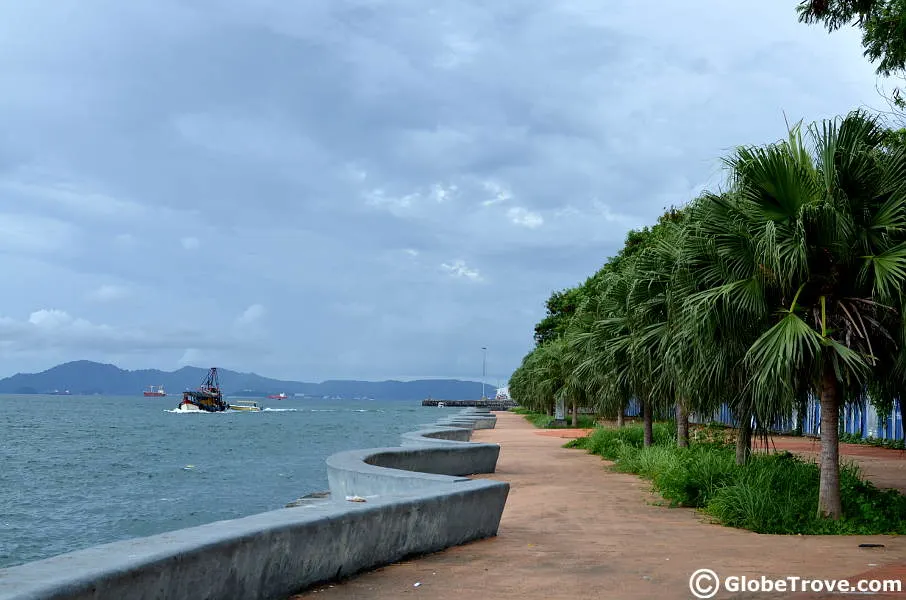 Things to do in Kota Kinabalu : Board walk