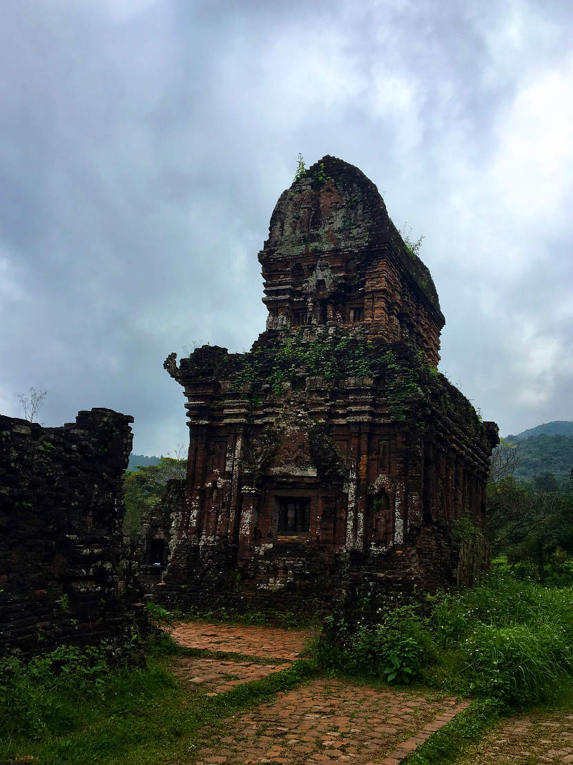 Joceyln travel itinerary temple