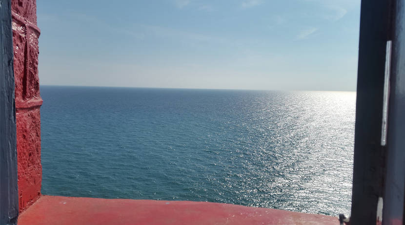 Catching the view of the lighthouse beach is one of the great things to do in Kovalam