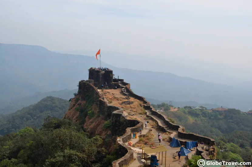 One of the popular places to visit in Mahabaleshwar and Panchgani is Pratapgad fort.