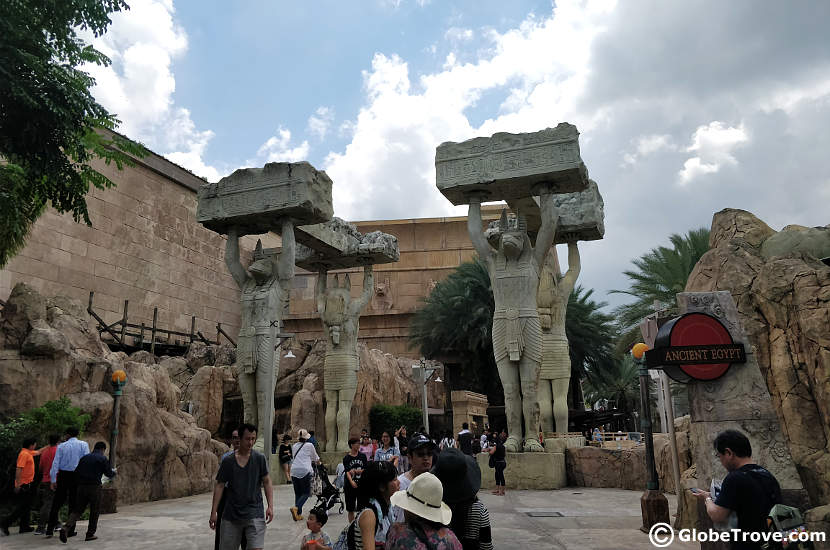 Couples can have so much fun at Universal studios. in Singapore