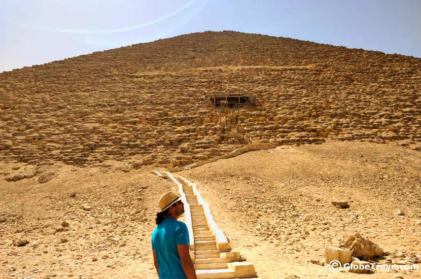 The pyramids of Dahshur entrance