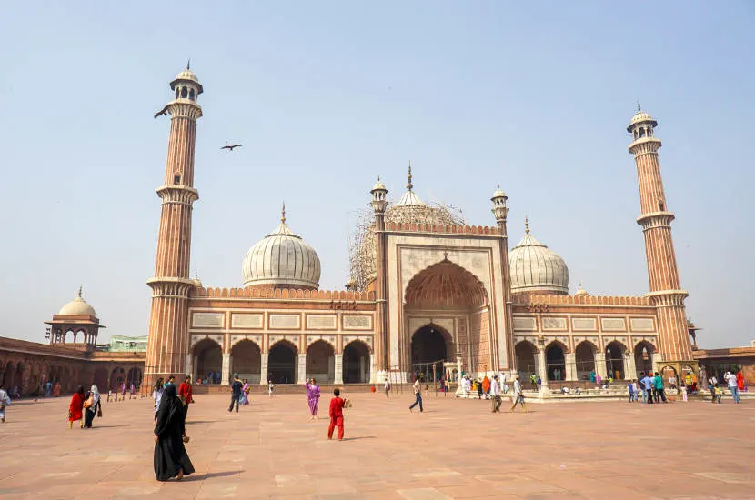The Jama Masjid Mosque should definitely been on your list of places to visit during your one month itinerary in north India.