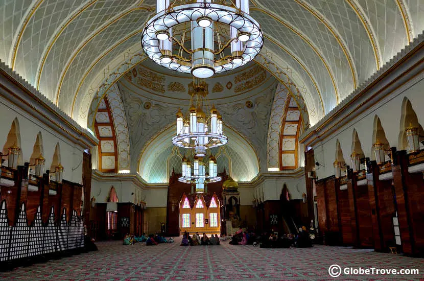 A glimpse inside Masjid Omar Ali Saifuddein Dan Bahtera Mahligai.