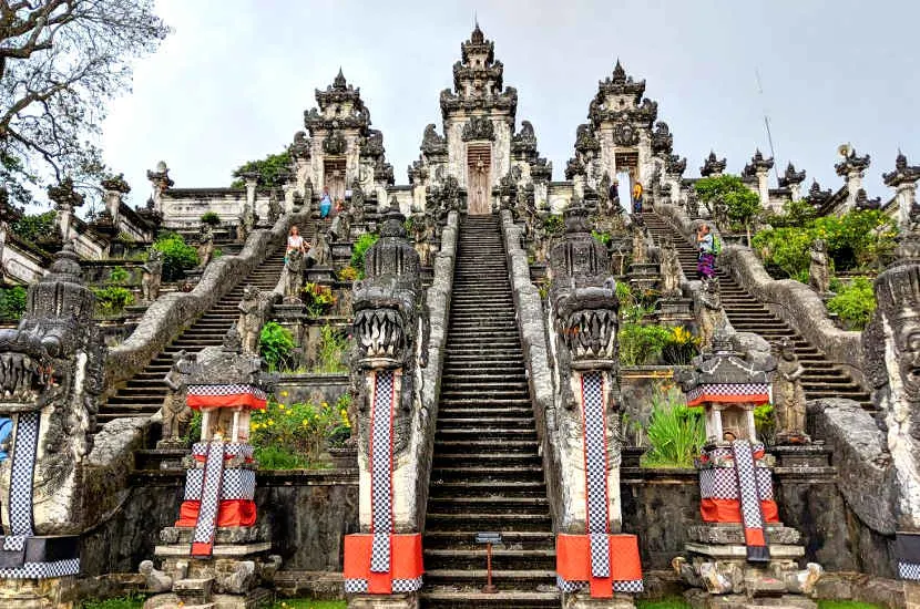 Another one of the gorgeous temples in Bali that you will hear being talked about is the Pura Lemputang temple.