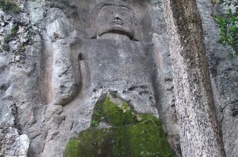 Incomplete Buddha statue Dowa Rock Temple