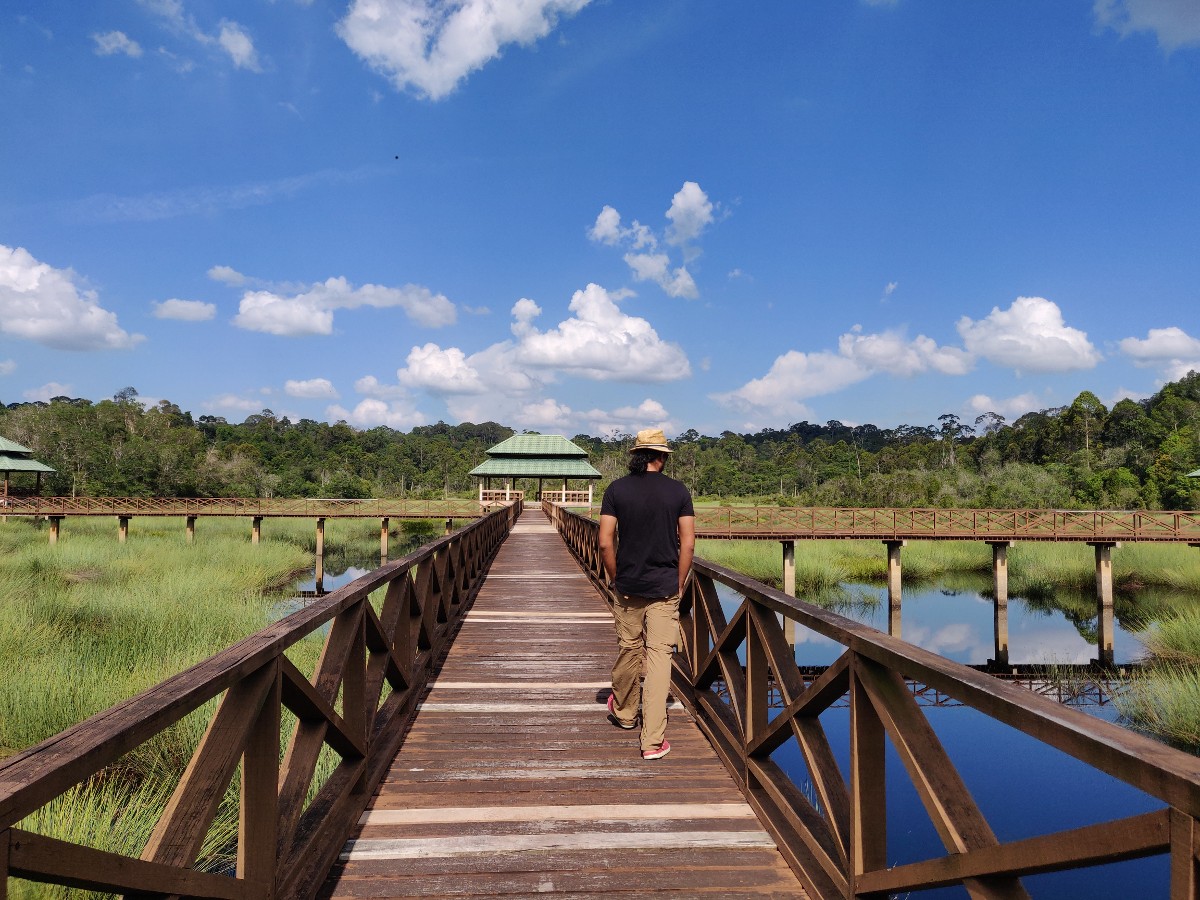 Globetrove Walk in Brunei