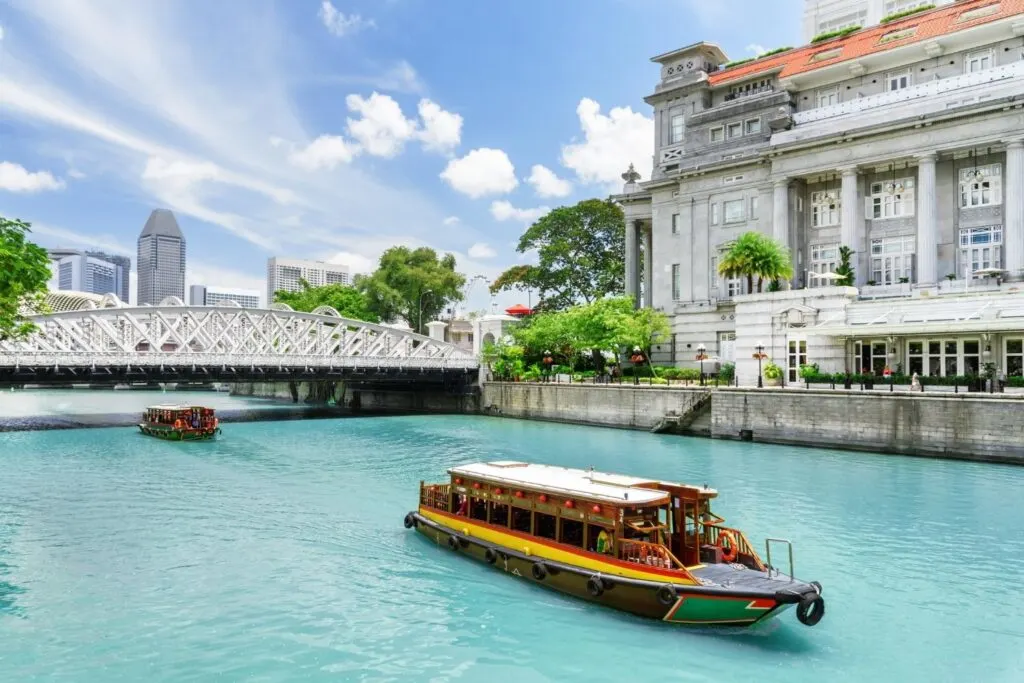 Singapore on a budget: The river cruise is one of the great activities for couples in Singapore