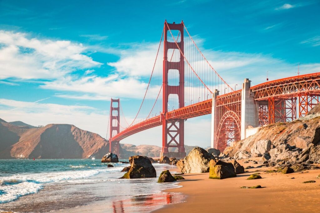 Looking for a place with a mild climate and lots of culture? San Francisco is just that and a perfect place to spend January in the USA.
