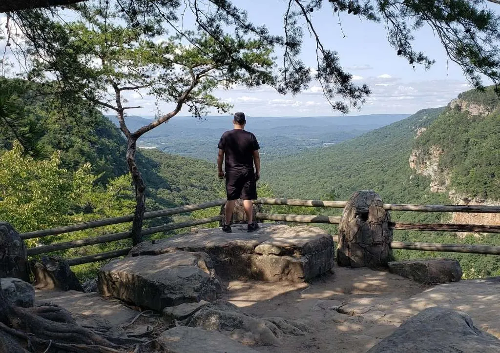 Cloudland Canyon State Park is a great place to spend June in the USA if you like the great outdoors!