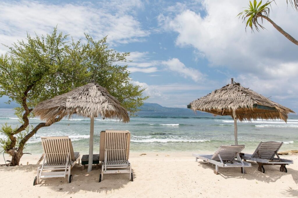 Gili Meno is one of the islands near Bali that allows you to connect with nature.