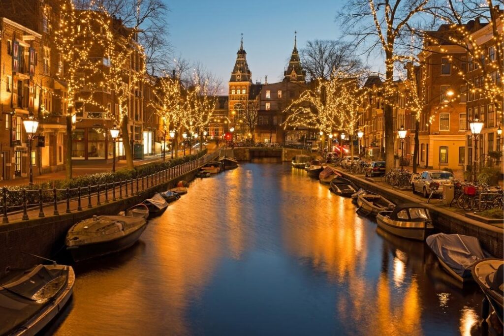 Amazing Amsterdam captions and quotes for instagram.