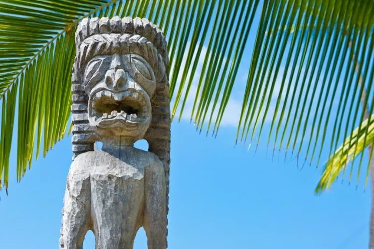 One of the iconic things to do on Big Island is to visit the Pu’uhonua O Honaunau National Historic Park.