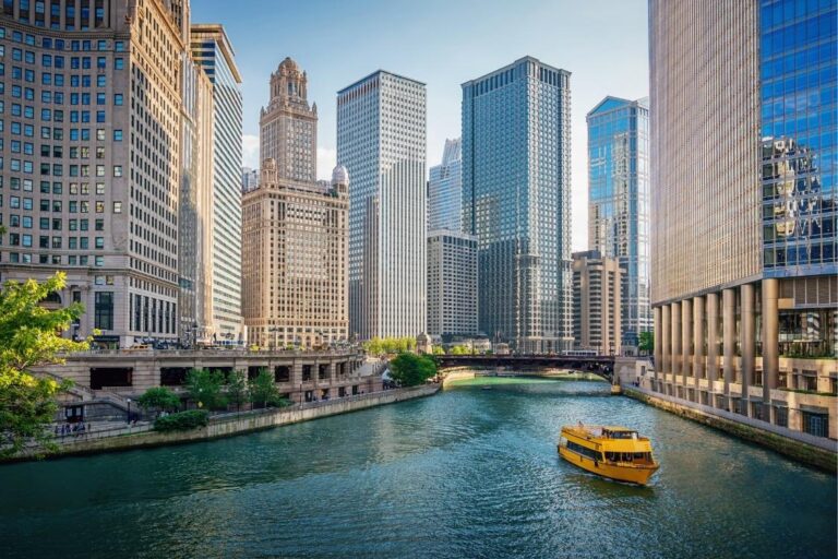 Best places to spend Christmas in the USA