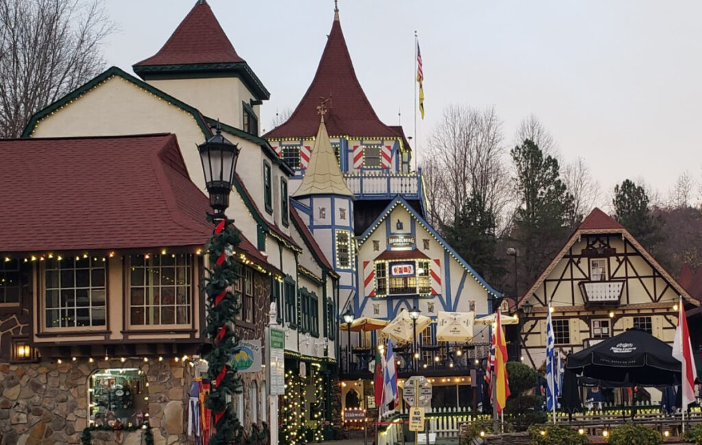 Looking for a German themed cold weather destination to spend Christmas in the USA? Helen is the best place to be.