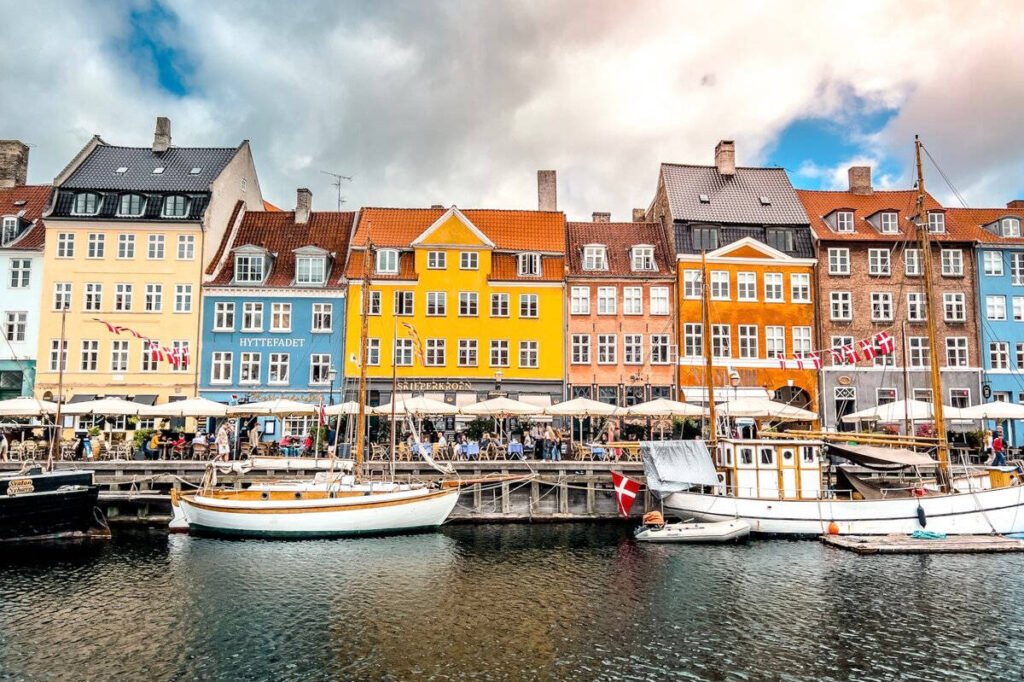 Copenhagen is such a pretty city to spend July in Europe.