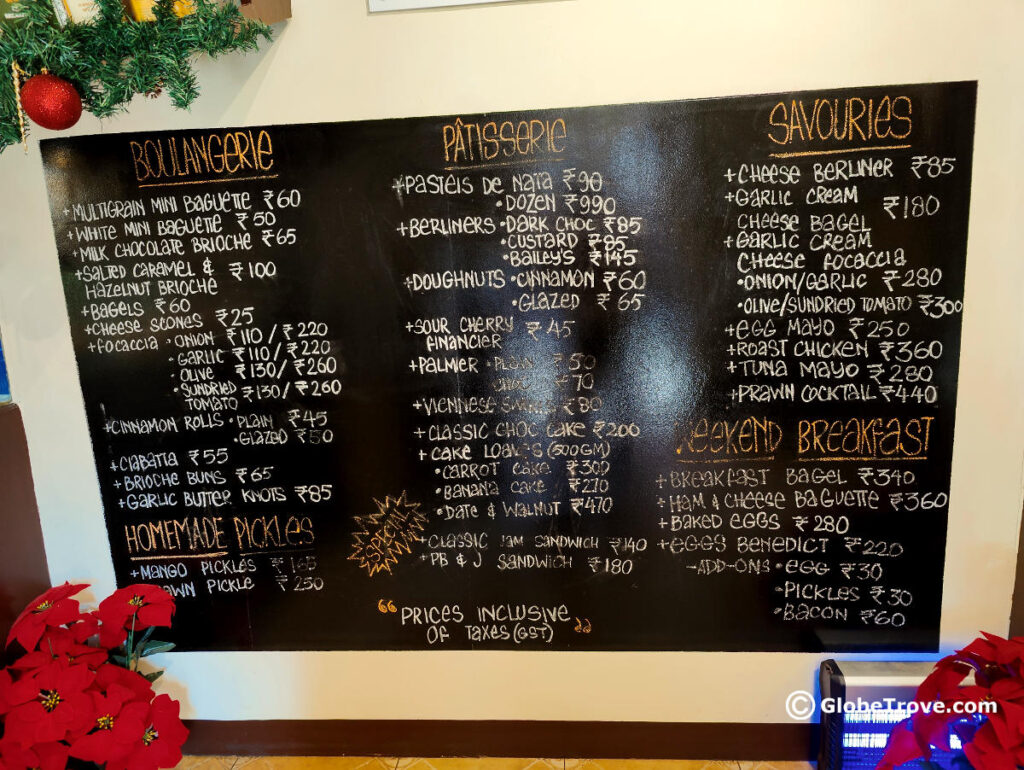 The Padaria Prazeres menu is really extensive!