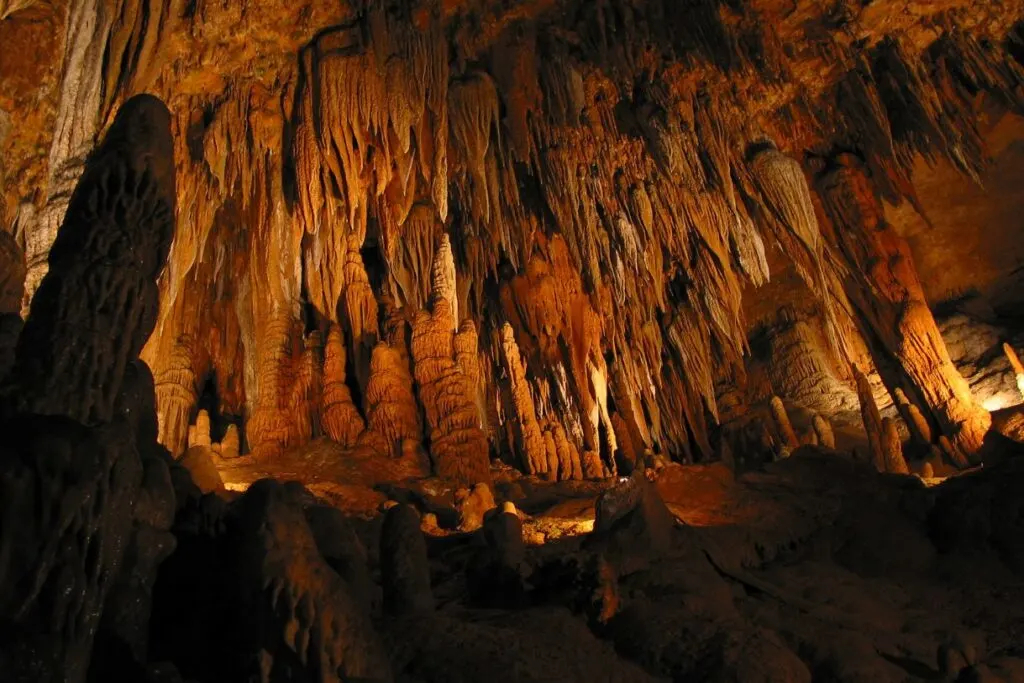 If you love exploring caves then you will find that the Kartchner Caverns State Park is one of the best day trips from Tuscon for you.
