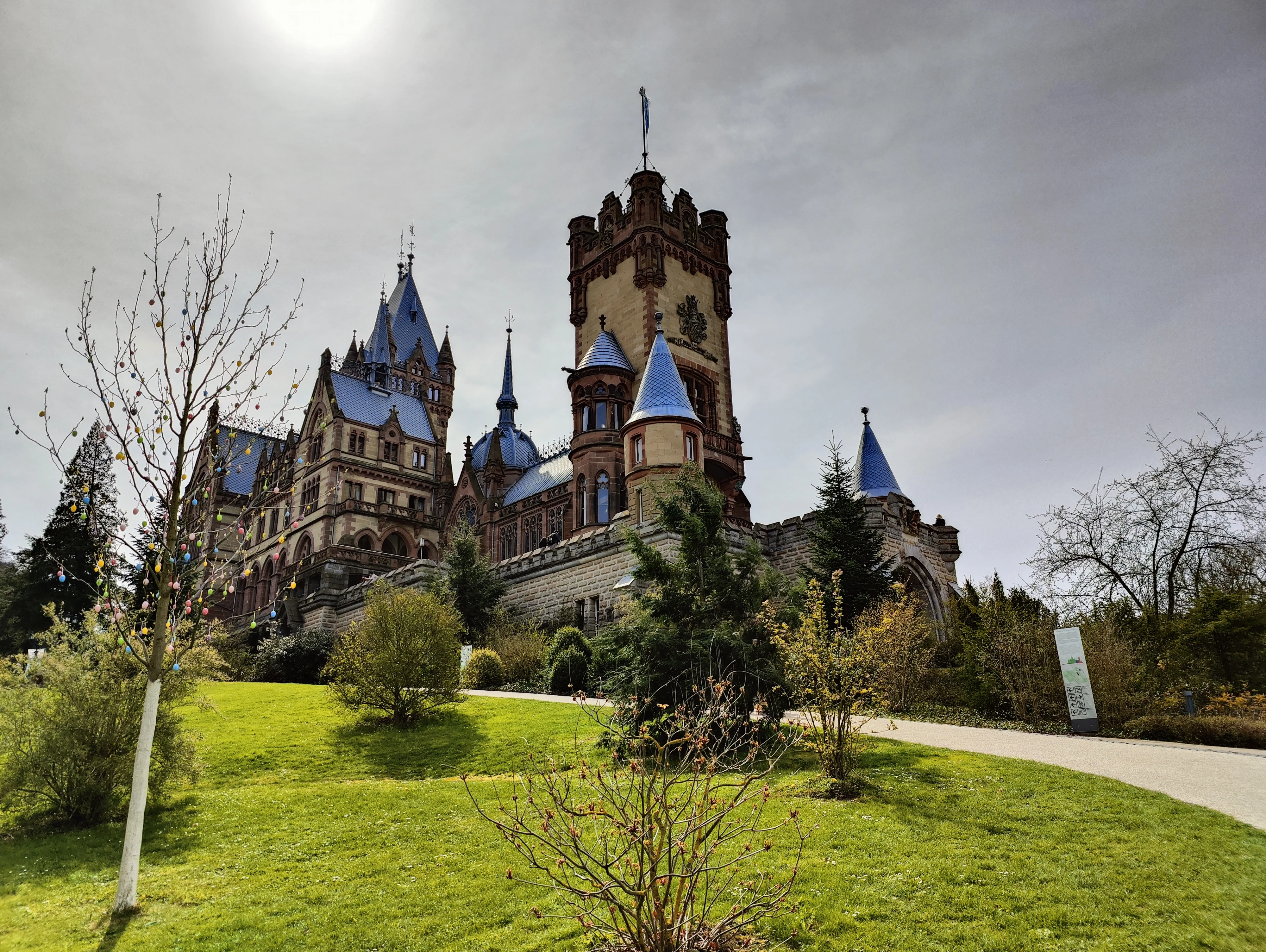 The gorgeous gardens of Schloss Drachenburg!