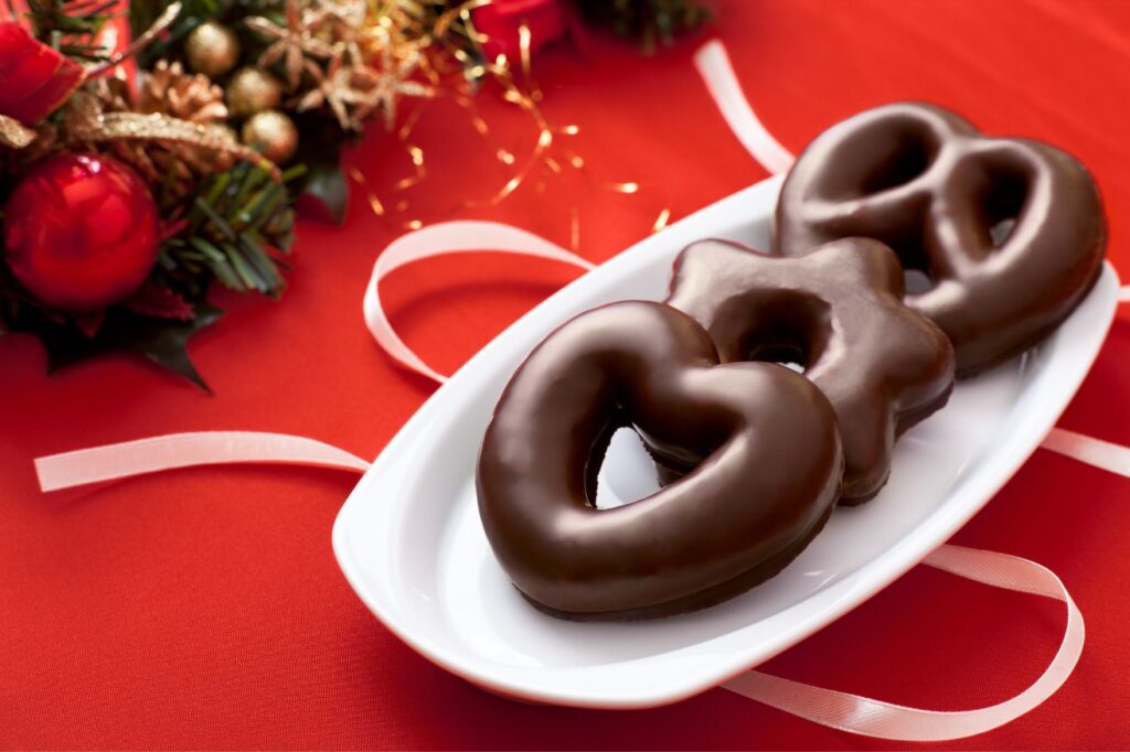 If you are looking for the best food souvenirs from Germany, try the Lebkuchen!