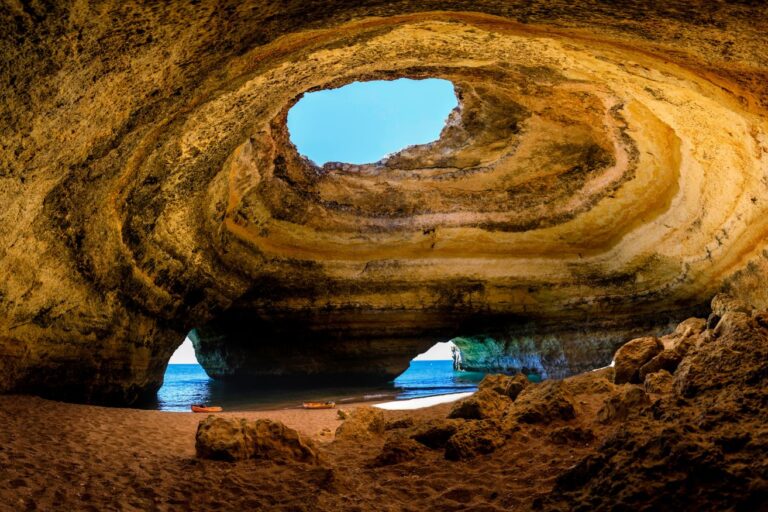 Kayaking in Benagil caves