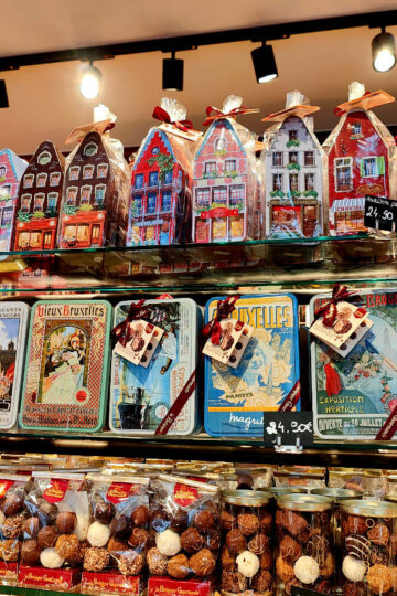 13 Amazing Souvenirs From Belgium That You Should Get! 16 Souvenirs from Belgium