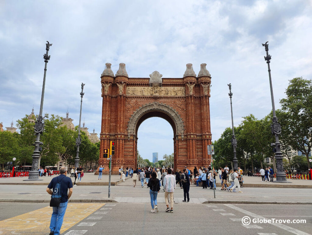 Another one of the great things to do in Barcelona is to visit Arco Del Triumfo de Barcelona.