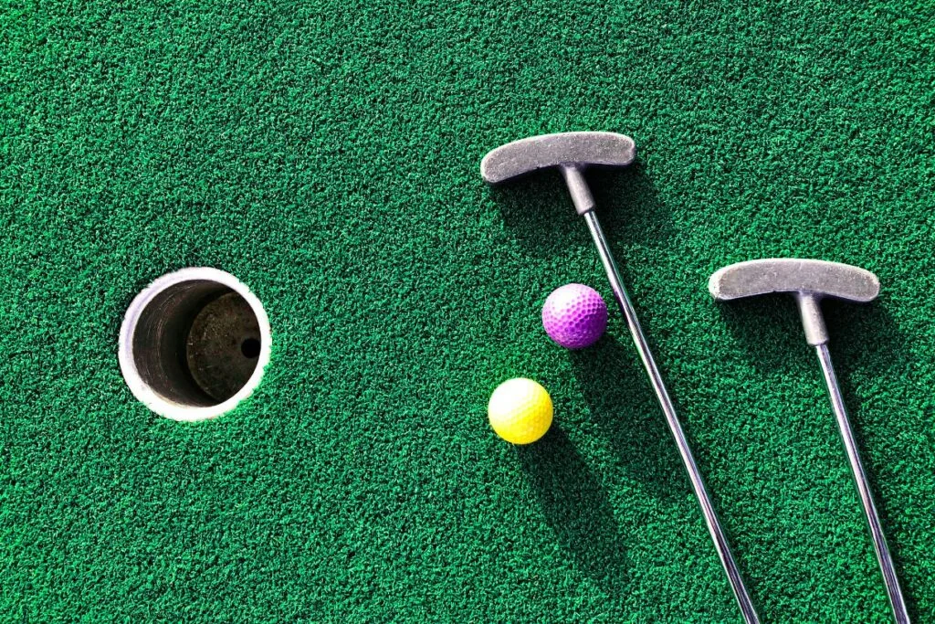 Fancy a round of miniature golf? Definitely one of the top fun things to do in Miami with kids!