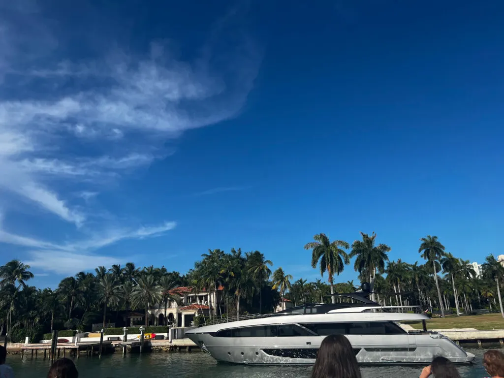 Millionaire Row Yacht