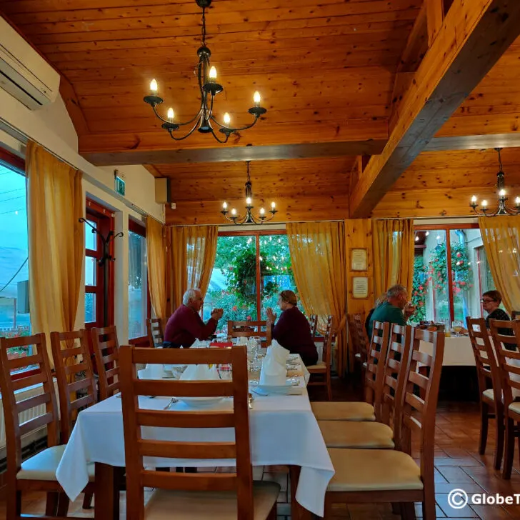 The inside of one of the best restaurants in Szeged for fish