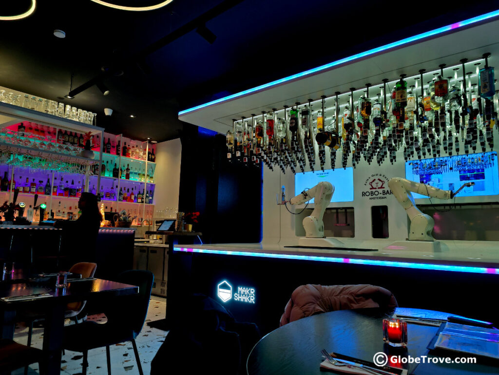 Looking for crazy things to do in Amsterdam that involve food and drinks? Consider visiting the Robocafe