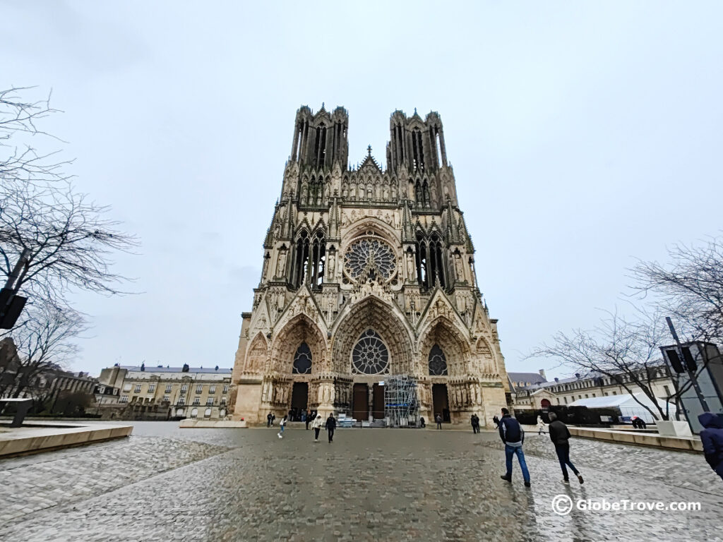 The gorgeous façade of the Cathedral Notre dame of Reims is definitely one of the things to do in Reims that you cannot miss.