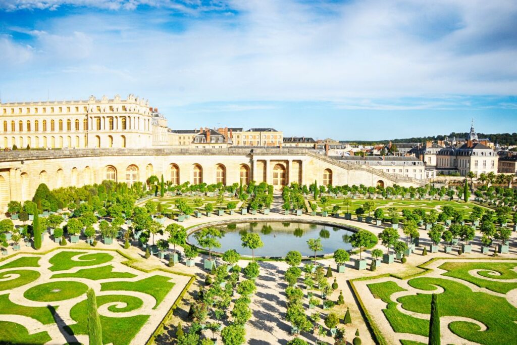 Versailles castle is with its gorgeous grounds is one of the top Paris day trips by train that people head out on.