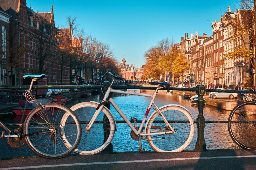 Cycling tours are a great way to spend summer in Amsterdam.