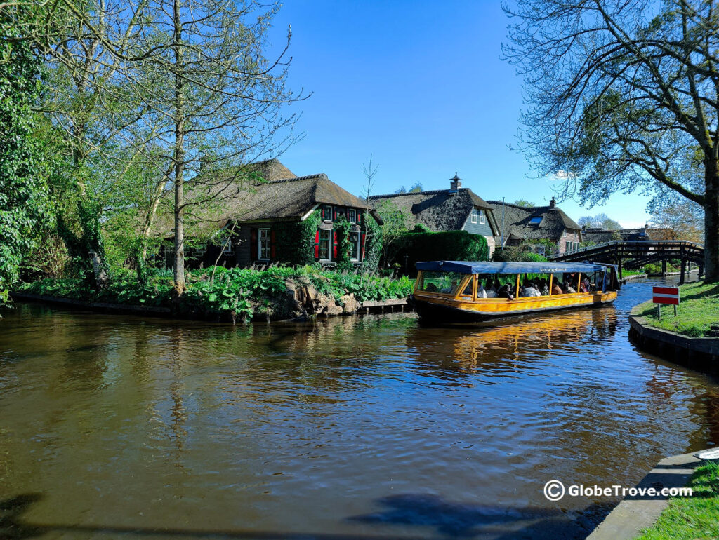 A view of the Giethoorn boat rental and the canals