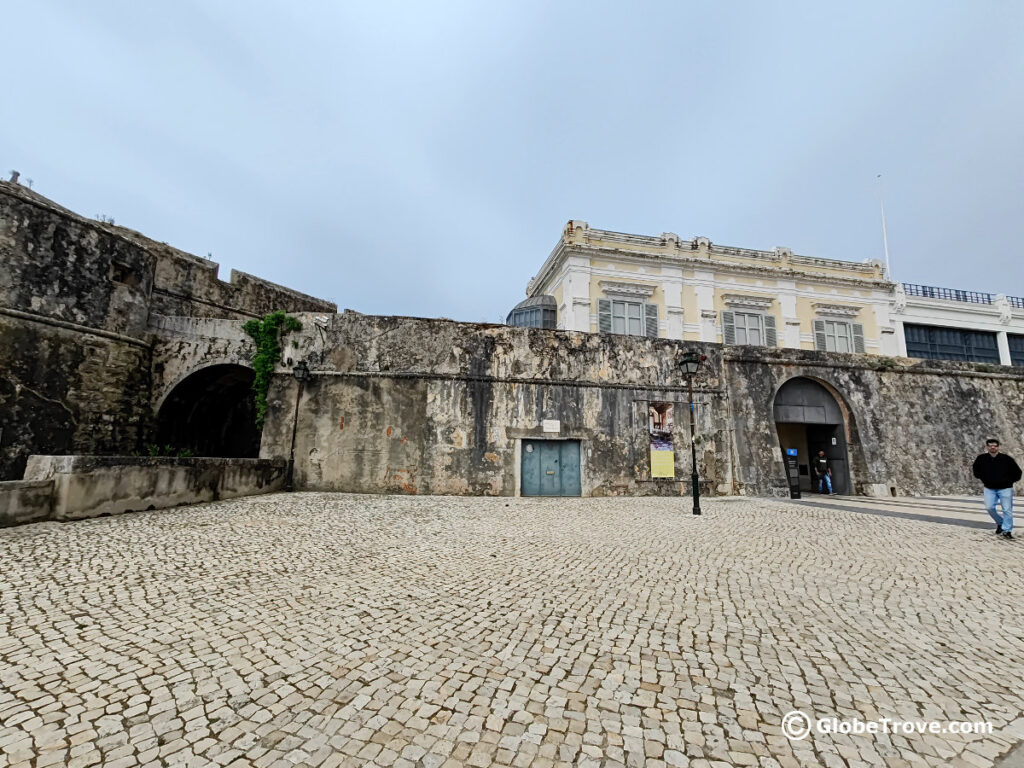 The relatively empty square at the Citadel of Cascais.