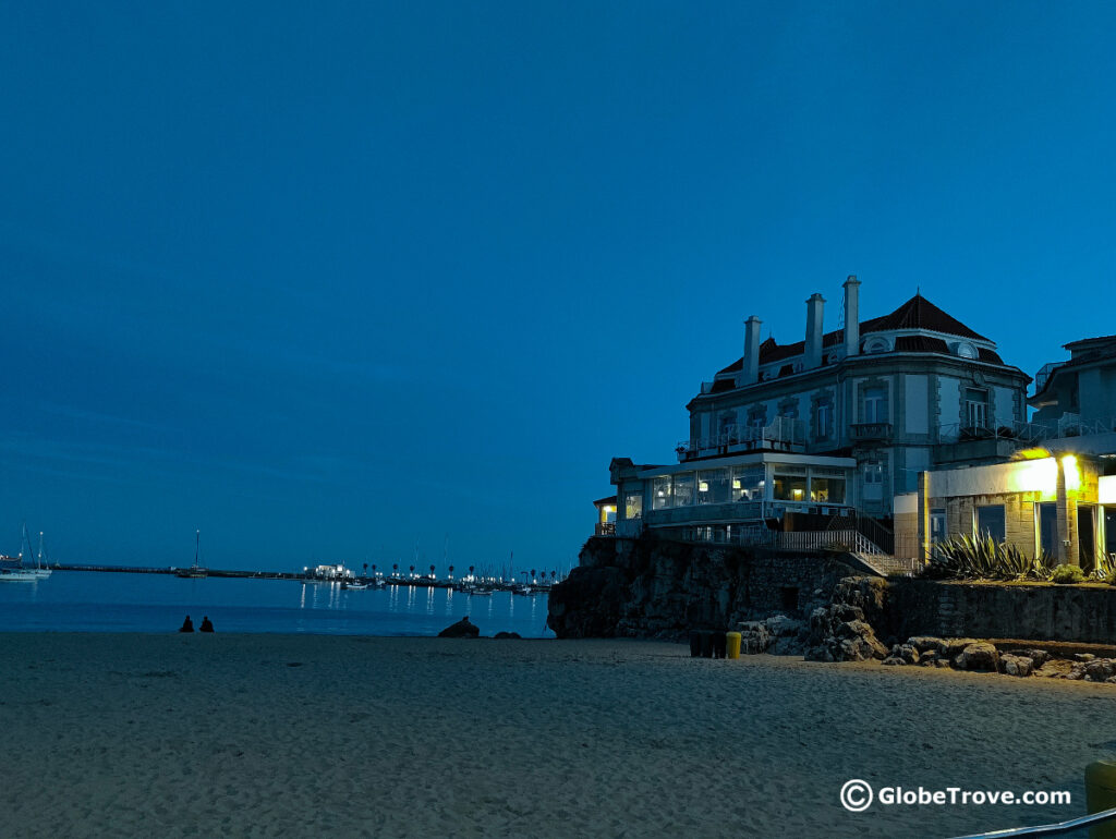 The Albatroz is one of the best hotels in Cascais to enjoy the beach.