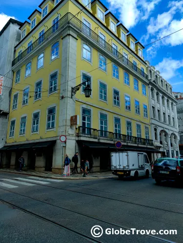 Hotel MeraPrime Gold is one of the options you should consider when thinking about where to stay in Lisbon.