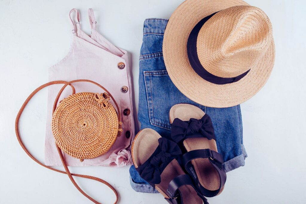 What To Wear In Amsterdam In Every Season- Easy Tips By A Local 3 What to wear in Amsterdam in summer