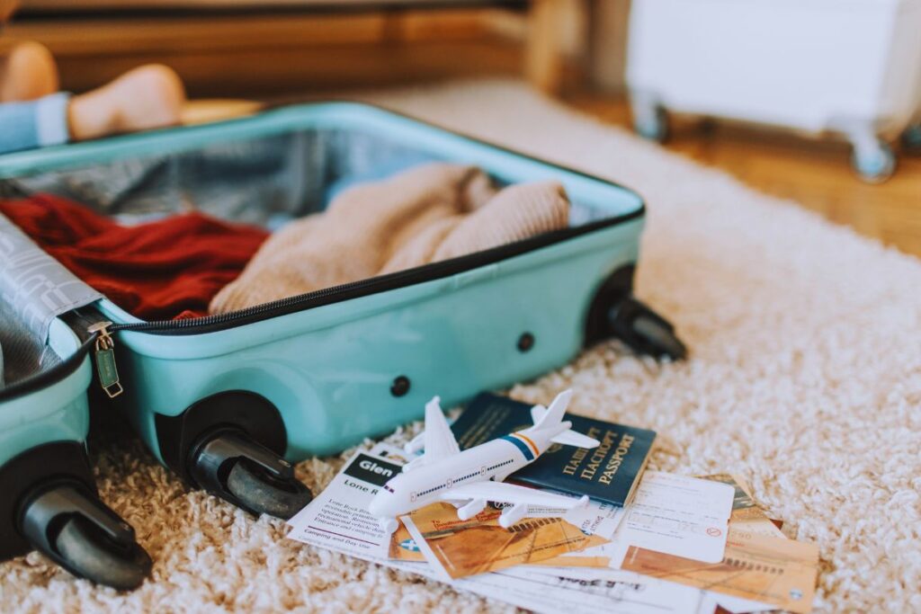 What To Wear In Amsterdam In Every Season- Easy Tips By A Local 10 Amsterdam capsule wardrobe