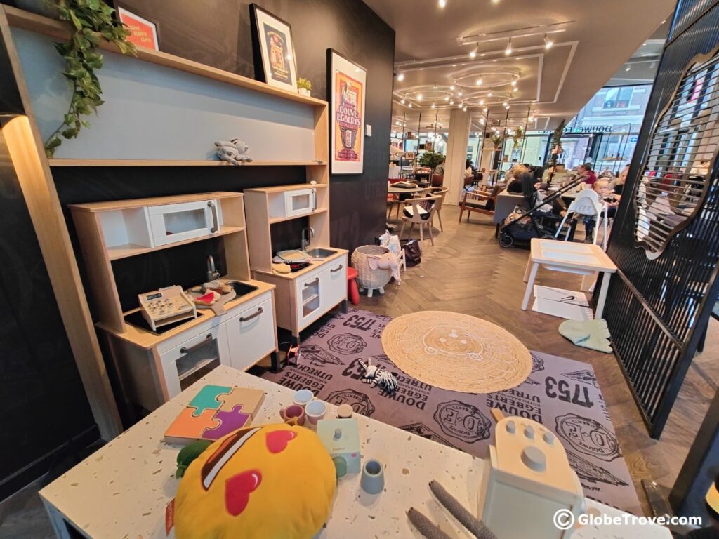 9 Great Kid Friendly Cafes & Restaurants In Groningen 1 The amazing play area in DE Cafe which makes it one of the best kid friendly cafes in Groningen