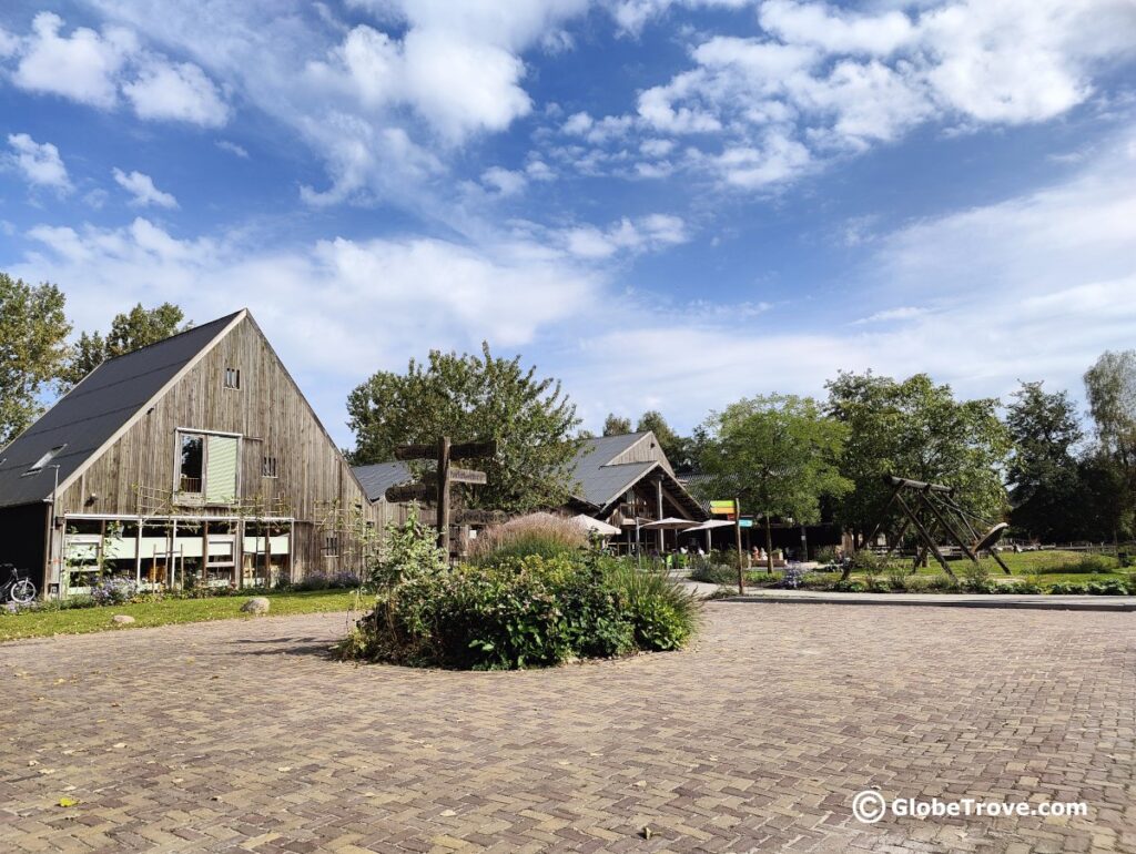 9 Great Kid Friendly Cafes & Restaurants In Groningen 3 De Mikkelhorst is a nice petting zoo / cafe/ playground for the kids in Groningen.