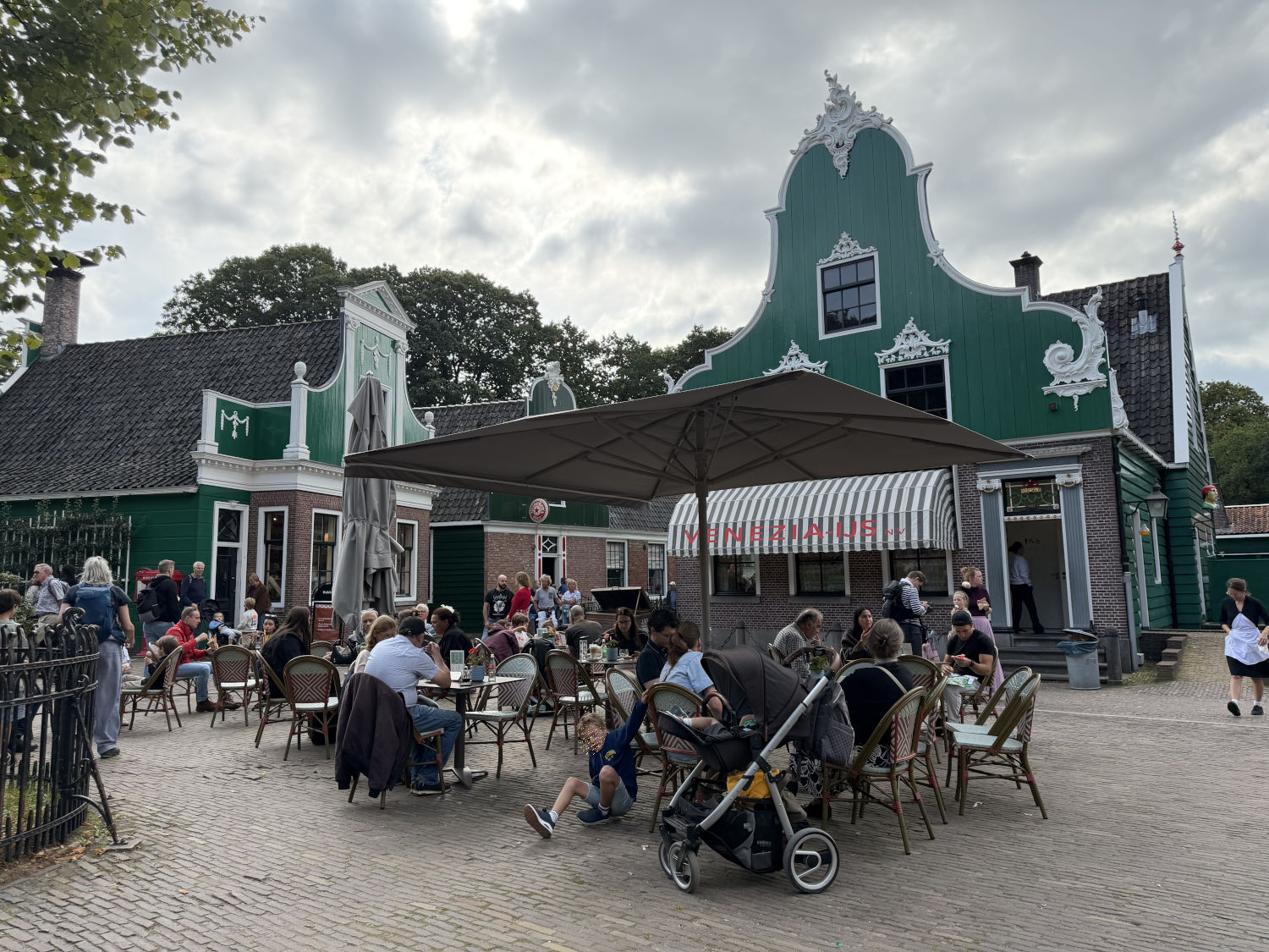 Openluchtmuseum Arnhem - The Open Air Museum You Should Not Miss 3 Outdoor eating area next to many of the snack points.